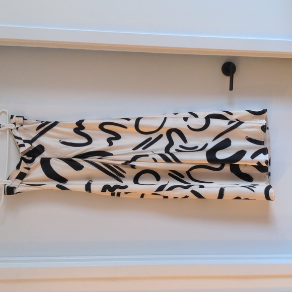 Paintbrush pattern dress - Picture 4 of 4